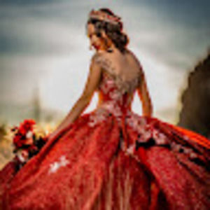 Meet your Posher, Daniella